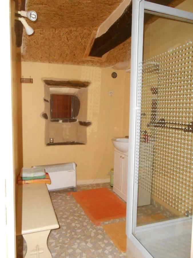 Saint-Izaire Chambre D'Hotes Des Monts מראה חיצוני תמונה