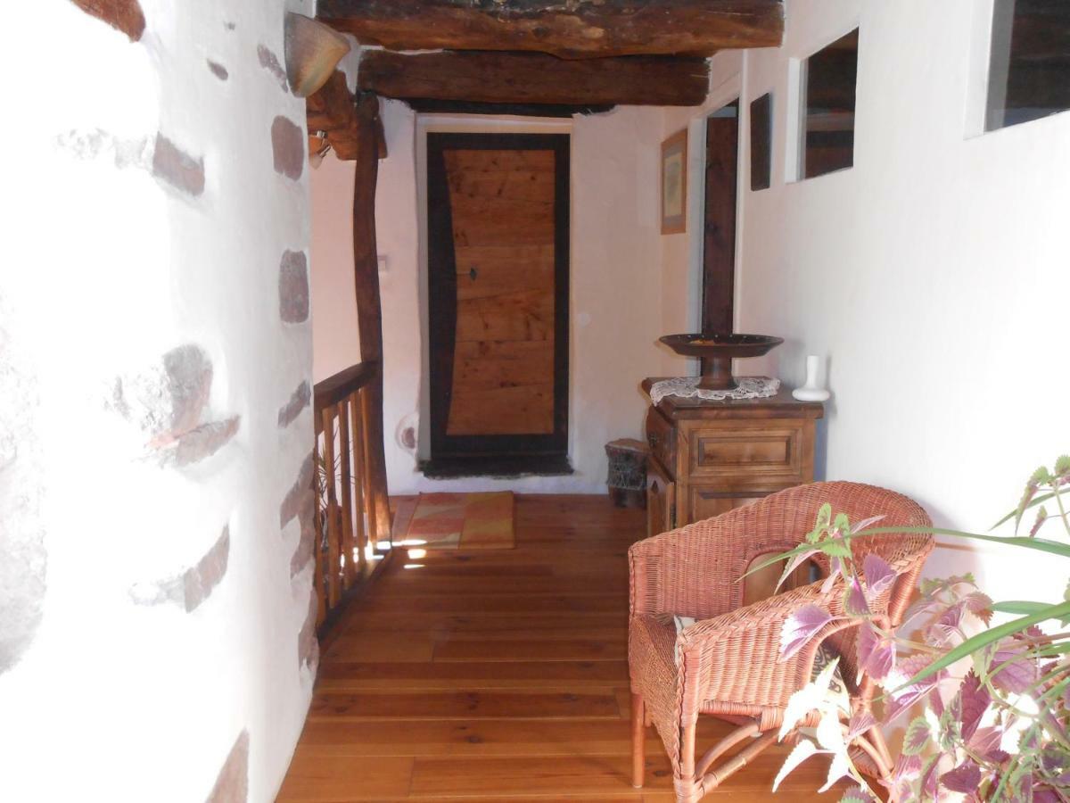 Saint-Izaire Chambre D'Hotes Des Monts מראה חיצוני תמונה
