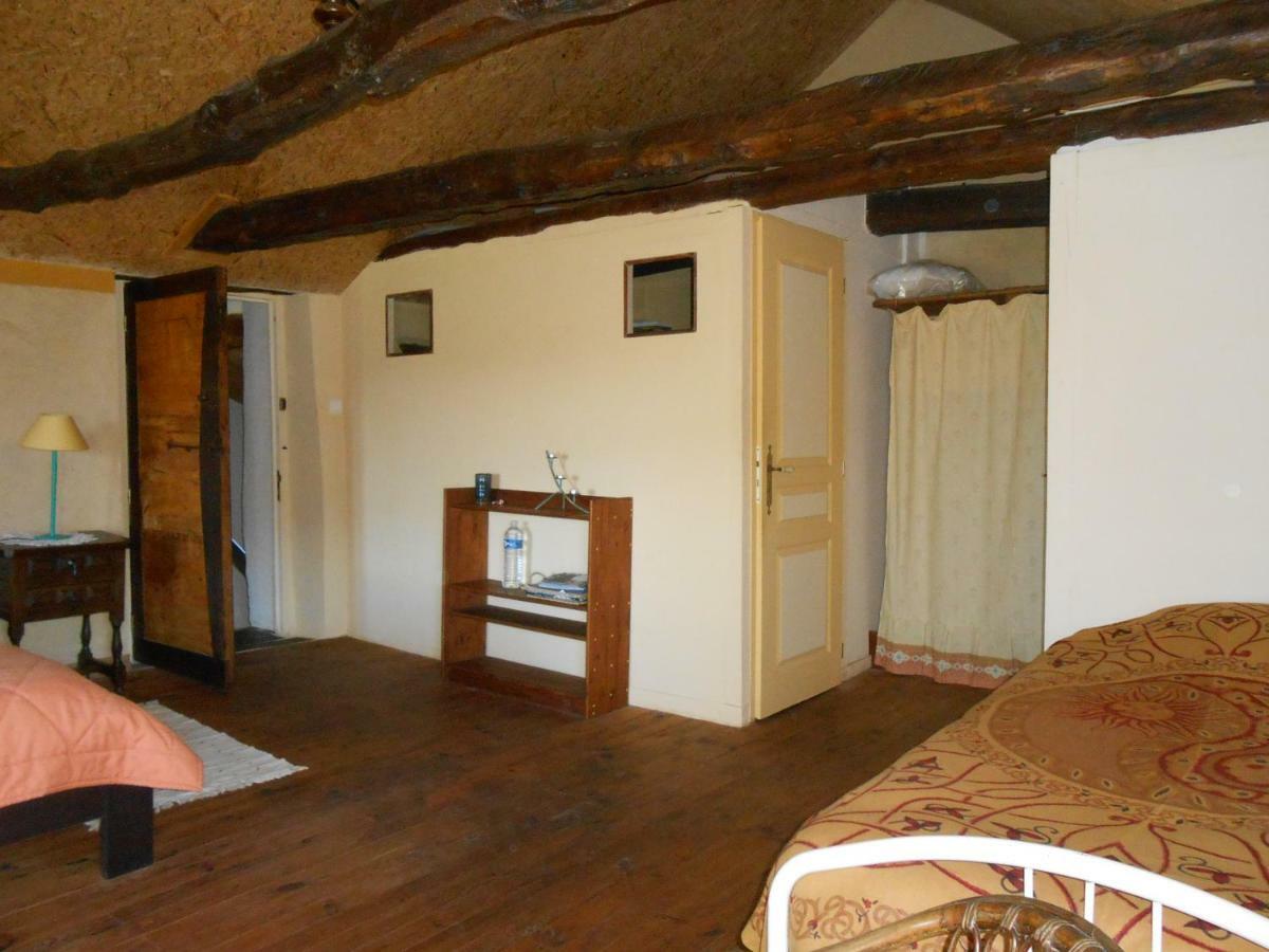 Saint-Izaire Chambre D'Hotes Des Monts מראה חיצוני תמונה
